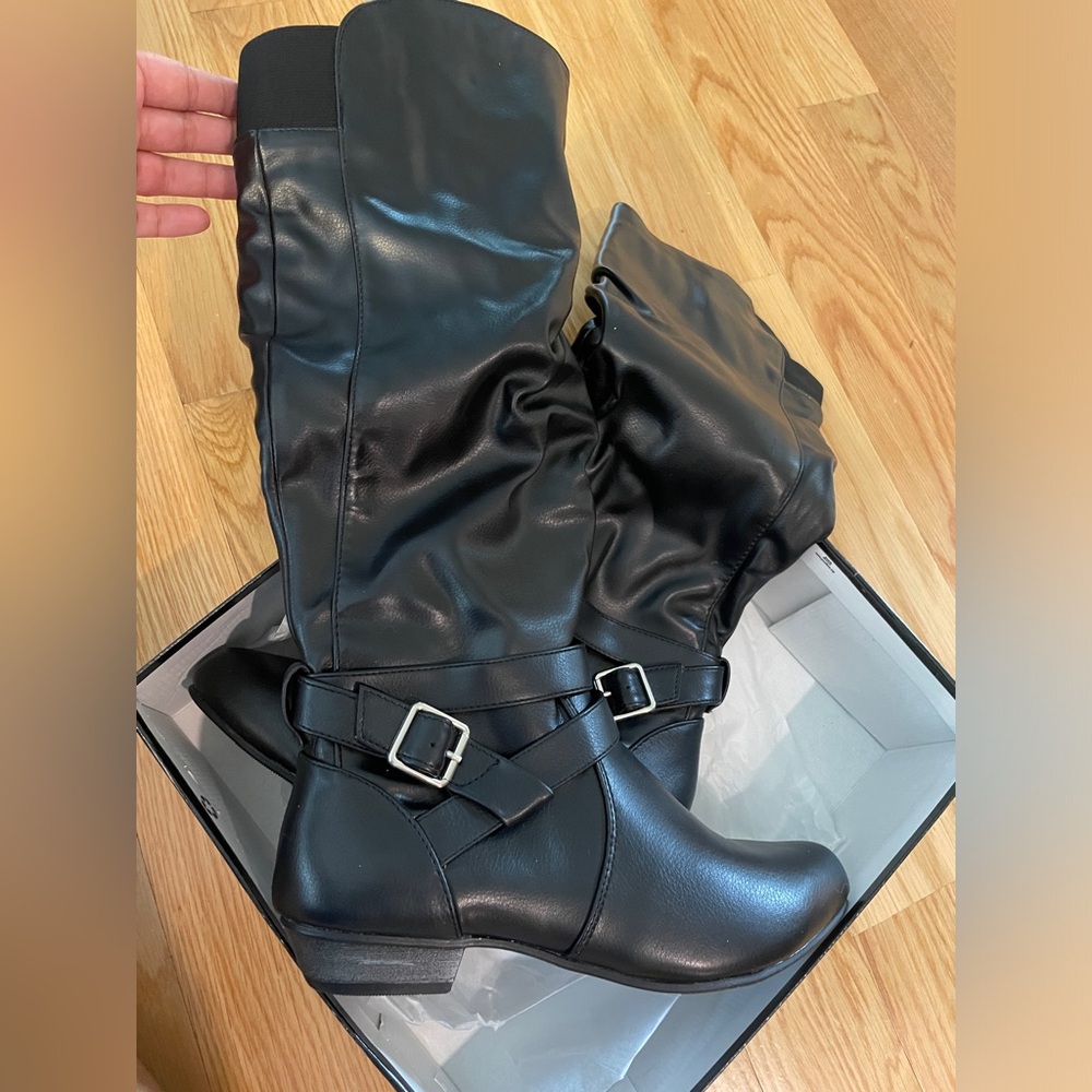 NWT Fergalicious tall black boots size 7.5